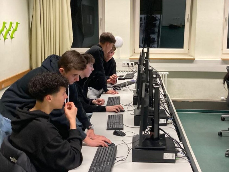 Erste Programmiernacht an der RKM